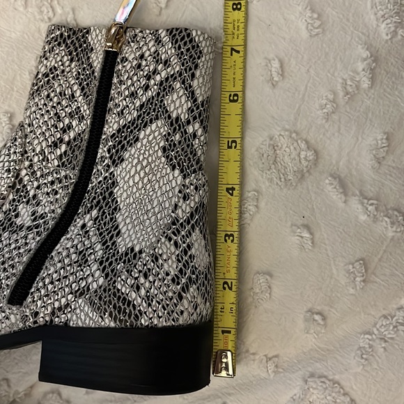 Topshop Klaus Python Snake Print Block Heel Ankle Booties Sz EU 38 - Picture 5 of 11